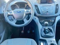 second-hand Ford Kuga ecoboost 1.6 benzina 2014 150 CP