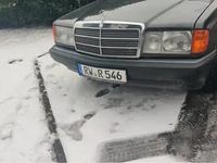 Second-hand Mercedes 190 122 CP (89 kW) 1992 Berlinǎ