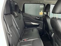 second-hand Nissan Navara Tekna 4x4, 2016