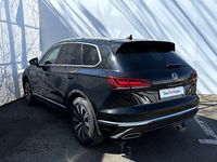Second-hand VW Touareg Elegance 231 CP (169 kW) 2023 Negru  normal SUV