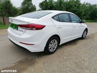 second-hand Hyundai Elantra 1.6 CRDI Comfort