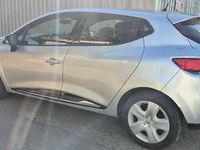 Second-hand Renault Clio IV 75 CP (55 kW) 2015 Gri Berlinǎ