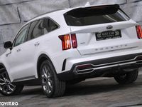 Second-hand Kia Sorento Platinum 202 CP (148 kW) 2021 Culoarealb SUV