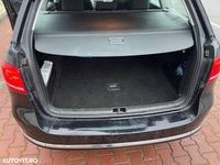 Second-hand VW Passat Comfortline 140 CP (102 kW) 2011 Culoarenegru Break