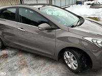 Second-hand Hyundai i30 Style 128 CP (94 kW) 2012 Culoaremaro Hatchback