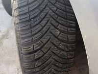 Second-hand VW Touran 77 CP (56 kW) 2006 Gri Monovolum