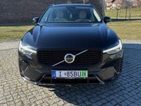 Second-hand Volvo XC60 Inscription 197 CP (144 kW) 2022 Culoarenegru SUV