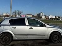 Second-hand Opel Astra 90 CP (66 kW) 2004 Hatchback