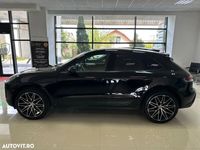 second-hand Porsche Macan 2.0 PDK 2023 · 9 900 km · 1 984 cm3 · Benzina