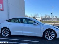 second-hand Tesla Model 3 Langstreckenbatterie Allradantrieb Dual Motor Performance 2019 · 63 000 km · Electric
