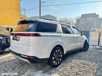 Second-hand Kia Carnival 200 CP (147 kW) 2020 Culoarealb Monovolum