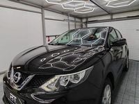 Second-hand Nissan Qashqai Tekna 115 CP (84 kW) 2015 Culoarenegru SUV