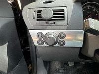 Second-hand Opel Astra 150 CP (110 kW) 2008 Cabrio