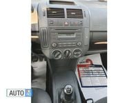 Second-hand VW Polo 90 CP (66 kW) 2008 Argintiu Berlinǎ