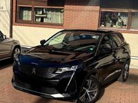 Second-hand Peugeot 3008 Allure 130 CP (95 kW) 2022 Culoarenegru SUV