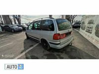 Second-hand VW Sharan 116 CP (85 kW) 2003 Argintiu Monovolum