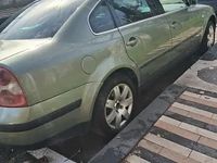 Second-hand VW Passat 131 CP (96 kW) 2003 Verde Berlinǎ