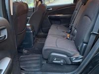 Second-hand Dodge Journey 170 CP (125 kW) 2015 Culoarenegru SUV