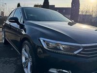 Second-hand VW Passat 120 CP (88 kW) 2017 Culoarenegru Berlinǎ