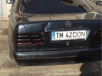 Second-hand Mercedes E200 135 CP (99 kW) 2001 Berlinǎ