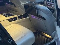 Second-hand BMW 740L 320 CP (235 kW) 2018 Negru Berlinǎ