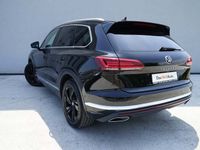 Second-hand VW Touareg Elegance 286 CP (210 kW) 2023 Negru  normal SUV
