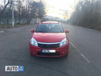 Second-hand Dacia Sandero 70 CP (51 kW) 2009 Rosu Hatchback