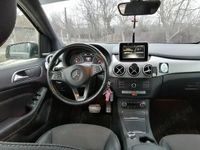 Second-hand Mercedes B200 136 CP (100 kW) 2015 Monovolum
