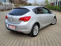 second-hand Opel Astra - an 2010 - euro 5