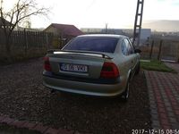 Second-hand Opel Vectra 100 CP (73 kW) 1997 Verde Berlinǎ