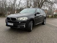 Second-hand BMW X5 Sport Line 218 CP (160 kW) 2014 Culoarenegru SUV