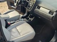 second-hand Mitsubishi Outlander 2.0 Litre DOHC MIVEC 4WD Instyle Navi