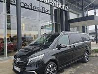 Second-hand Mercedes V250 Avantgarde 190 CP (139 kW) 2023 Culoarenegru Monovolum