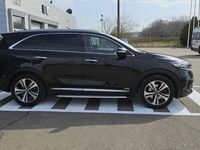 Second-hand Kia Sorento 200 CP (147 kW) 2017 Negru SUV