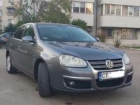Second-hand VW Jetta Comfortline 102 CP (75 kW) 2008 Culoaregri Berlinǎ