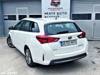 second-hand Toyota Auris Hybrid 