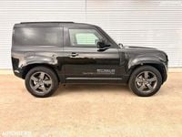 Second-hand Land Rover Defender SE Dynamic 249 CP (183 kW) 2024 Culoarenegru SUV