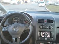 Second-hand VW Touran Highline 105 CP (77 kW) 2011 Argintiu Monovolum