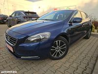 Second-hand Volvo V40 Ocean Race 120 CP (88 kW) 2016 Culoarealbastru Break
