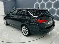 Second-hand Opel Astra Active 110 CP (80 kW) 2016 Culoarenegru Break