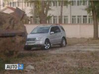 Second-hand Mercedes ML400 250 CP (183 kW) 2002 Argintiu SUV