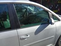 Second-hand VW Touran 140 CP (102 kW) 2006 Monovolum