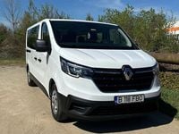 Second-hand Renault Trafic Life 110 CP (80 kW) 2023 Culoarealb Monovolum