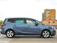 Second-hand Opel Zafira Tourer Cosmo 135 CP (99 kW) 2014 Culoarealbastru Monovolum