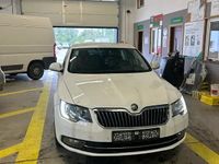 Second-hand Skoda Superb 140 CP (102 kW) 2014 Berlinǎ