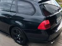 Second-hand BMW 318 145 CP (106 kW) 2009 Negru Hatchback