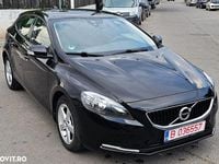 Second-hand Volvo V40 Kinetic 190 CP (139 kW) 2016 Culoarenegru Hatchback