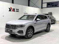 Second-hand VW Touareg Elegance 381 CP (280 kW) 2021 Argint SUV