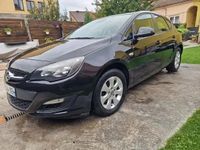 Second-hand Opel Astra 110 CP (80 kW) 2015 Negru Hatchback