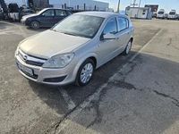 Second-hand Opel Astra 66 CP (48 kW) 2008 Auriu Hatchback